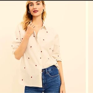 Ann Taylor LOFT LADYBUG button down shirt size M